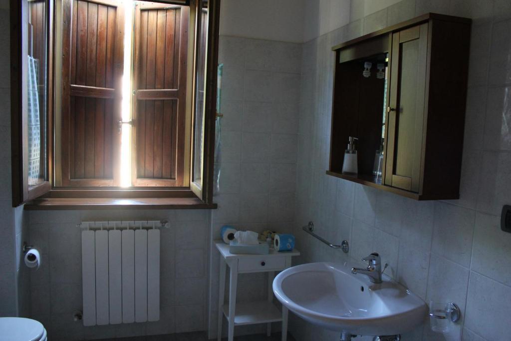 Agriturismo La Valle Del Vento Урбино Номер фото